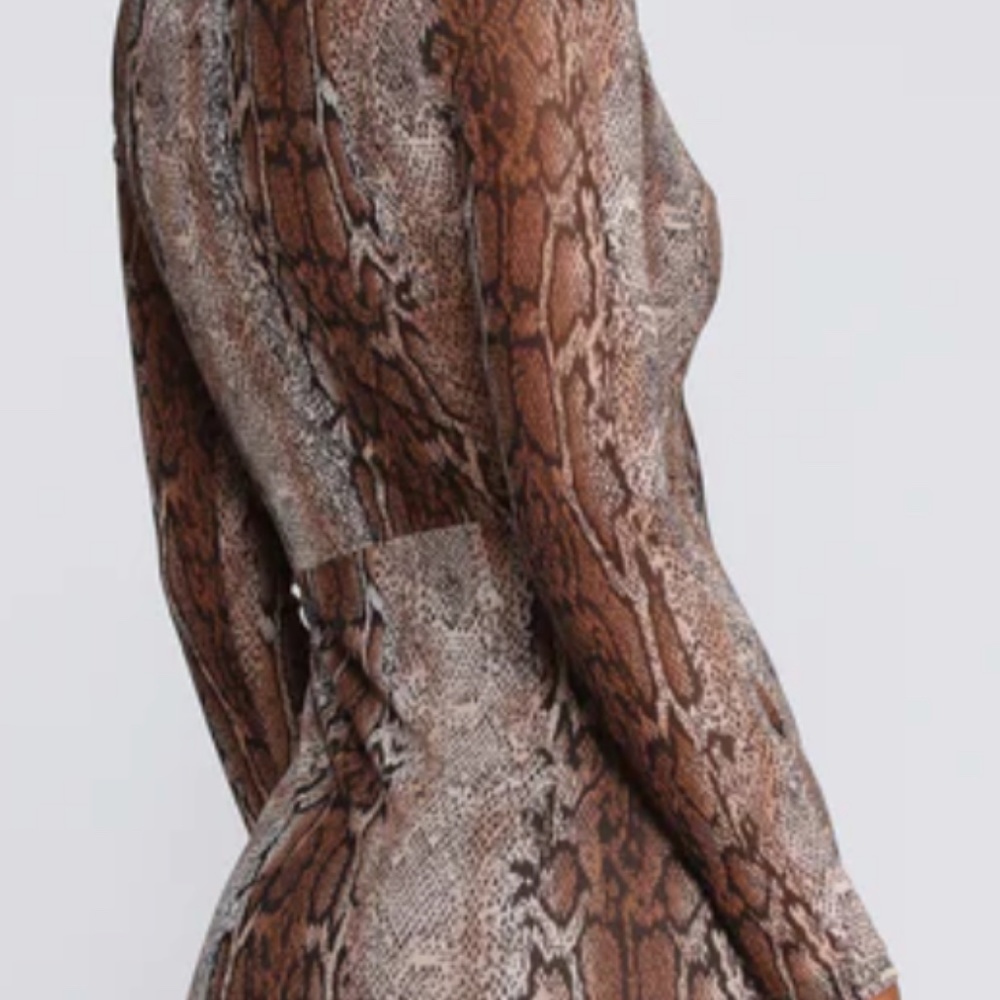 New Windsor Dress - Picture 3 of 7